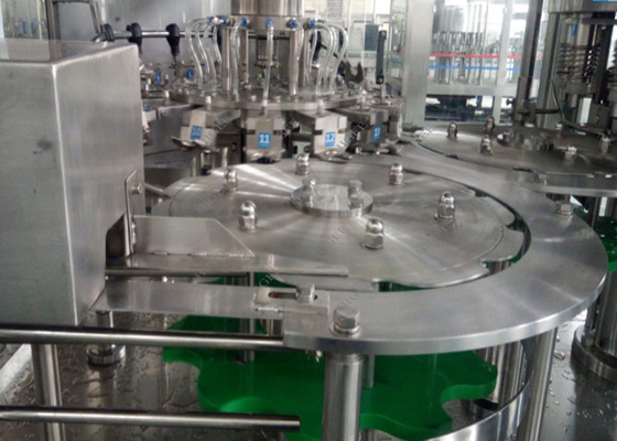 Porcellana 3 IN 1 linea di produzione dell'attrezzatura dell'imbottigliatrice della birra alta efficienza di operazione facile fornitore